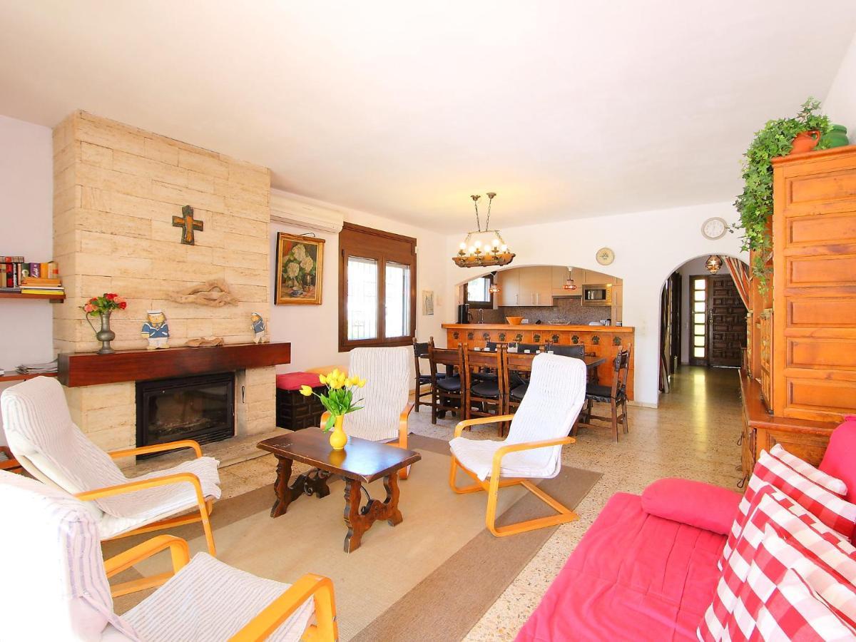 אמפוריבראבה Holiday Home Falconera By Interhome מראה חיצוני תמונה